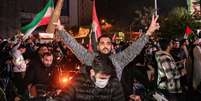 Muitos simpatizantes do governo iraniano saíram às ruas no Irã para celebrar o ataque contra Israel Foto: Getty Images / BBC News Brasil