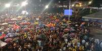 Centenas de baianos se reuniram para acompanhar a final do BBB24  Foto: Rafaela Souza/Terra