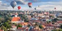 A Lituânia é a 19ª colocada do Relatório Mundial da Felicidade de 2024 Foto: Getty Images / BBC News Brasil