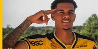 Newton estava no Botafogo e foi emprestado ao clube catarinense Foto: Divulgação | Criciúma / Esporte News Mundo