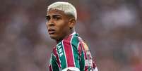 Foto: Lucas Merçon/FFC - Legenda: Alexsander é um dos quatro jogadores do Fluminense afastados / Jogada10