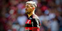 Arrascaeta fez mais uma partida discreta pelo Flamengo  Foto: Getty Images
