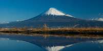 Formado há 100 mil anos, o Monte Fuji tem 3,500 metros de altura e é Patrimônio Mundial da Unesco  Foto: JNTO/Divulgação / Viagem e Turismo