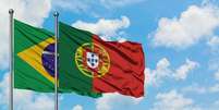 Bandeiras do Brasil e de Portugal  Foto: Getty Images