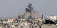 Explosão em Gaza  Foto: Reuters / BBC News Brasil