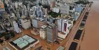 Vista aérea de Porto Alegre  Foto: Renan Mattos / Reuters