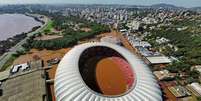 Vista aérea do Estádio Beira-Rio, em Porto Alegre (RS), tomado pelas águas após o transbordamento do Lago Guaíba  Foto: Max Peixoto/Estadão Conteúdo