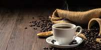 Entenda como preparar café coado corretamente  Foto: Shutterstock / Alto Astral