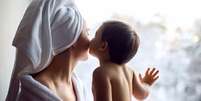 Saiba como cultivar o autocuidado na maternidade  Foto: Shutterstock / Alto Astral