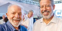 Presidente Lula ao lado do presidente da Câmara, Arthur Lira, em evento em São José da Tapera, Alagoas  Foto: Ricardo Stuckert/PR