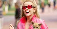 A atriz Reese Witherspoon em 'Legalmente Loira'.  Foto: MGM/Divulgação / Estadão