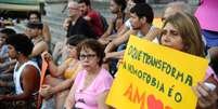 Grupo de mães em ato contra homofobia no Rio de Janeiro  Foto: Fernando Frazão/ Agência Brasil