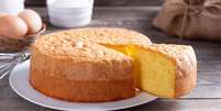 Entenda como fazer o bolo não murchar  Foto: Shutterstock / Alto Astral