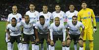 Elenco campe&atilde;o mundial de 2012 pelo Corinthians  Foto: Divulga&ccedil;&atilde;o/Corinthians