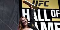 Ronda Rousey no Hall da Fama Foto: Divulgação/Twitter Oficial UFC / Esporte News Mundo