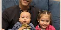 Marcello Melo Jr. e os filhos - Reprodução/Instagram  Foto: Márcia Piovesan