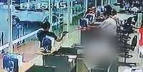 Vítima foi morta a tiros enquanto trabalhava em concessionária de Belo Horizonte   Foto: Reprodução/Tv Globo