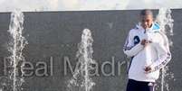 Mbappé publicou fotos com a camisa do Real Madrid Foto: Reprodução/X