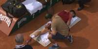 Djokovic sofrendo com lesão / Foto: Reprodução ESPN / Esporte News Mundo