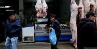 Açougue de Buenos Aires: carne argentina é legendária. Mas não para todos  Foto: DW / Deutsche Welle