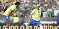  Foto: Rafael Ribeiro/CBF - Legenda: Andreas Pereira, com a camisa 19, anota seu primeiro gol pela Seleção Brasileira / Jogada10