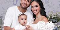 Neymar abre álbum de fotos da cerimônia de batizado da filha, Mavie  Foto: @neymarjr via Instagram / Estadão