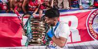 Kervin Andrade conquista primeiro título profissional   Foto: Mateus Lotif/Fortaleza EC / Esporte News Mundo