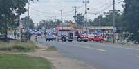 Tiroteio em supermercado do Arkansas deixa 3 mortos e 10 feridos  Foto: South Arkansas Reckoning/Suzy Parker/via REUTERS