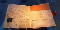 O diário original, exposto na Casa de Anne Frank, em Amsterdã Foto: Getty Images / BBC News Brasil