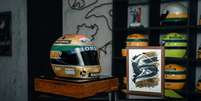 Capacete de Ayrton Senna folheado a ouro  Foto: Divulgação