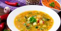 Sopa de lentilha com legumes  Foto: Lapina Maria | Shutterstock / Portal EdiCase