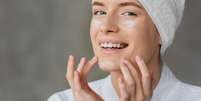 Veja dicas de dermatologista para cuidar da pele sensível no inverno |  Foto: freepik/Freepik / Boa Forma