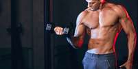 Procedimentos para construir músculos  Foto: Shutterstock / Sport Life