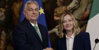 Giorgia Meloni e Viktor Orbán em encontro em Roma  Foto: Getty Images / BBC News Brasil