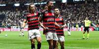 Carlinhos explode de alegria após fazer o segundo gol do Flamengo sobre o Atlético-MG  Foto: Gilvan de Souza / Jogada10