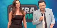 Alline Alves e Geraldo Luis no 'Ultra Show'  Foto: Reprodução/RedeTV! / Mais Novela