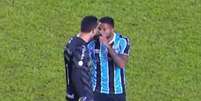 Jogadores do Grêmio protagonizam discussão acalorada durante jogo contra o Palmeiras Foto: Reprodução/Redes Sociais
