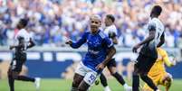 Matheus Pereira se destaca em vitória do Cruzeiro –  Foto: Gustavo Aleixo/Cruzeiro / Jogada10