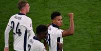 Ollie Watkins recebeu passe de Cole Palmer para marcar o gol decisivo na semifinal.  Foto: Lance!