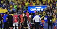 Jogadores de Uruguai e Colômbia brigaram ao fim da semifinal da Copa América  Foto: Lance!