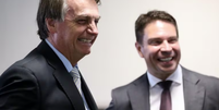 O ex-presidente Jair Bolsonaro (PL) e o deputado federal Alexandre Ramagem (PL-RJ).  Foto: CartaCapital