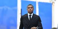 Sem habilitação, mas turbinado: Mbappé possui uma garagem recheada de carros de luxo –  Foto: Julien Scussel/PSG / Jogada10