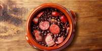 Confira dicas para feijoada perfeita  Foto: Shutterstock / Alto Astral