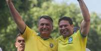 O ex-presidente Jair Bolsonaro (PL) e Alexandre Ramagem, em ato de pré-campanha na Tijuca, zona norte do Rio de Janeiro.  Foto: Pedro Kirilos/Estadão / Estadão