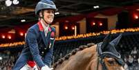 Equestre Charlotte Dujardin decidiu que não vai disputar Jogos Olímpicos de Paris  Foto: Reprodução/Instagram @charlotte_dujardincbe