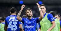 William comemora o primeiro gol do Cruzeiro sobre o Juventude –  Foto: Gustavo Aleixo/Cruzeiro / Jogada10