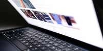 MacBook Air é um dos computadores da Apple, vendidos a mais de R$ 11 mil no Brasil  Foto: Daniel Teixeira/Estadão / Estadão