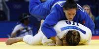 Mayra Aguiar em sua luta de estreia contra a italiana Alice Bellandi  Foto: Kim Kyung-Hoon / Reuters