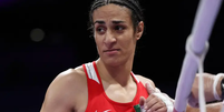 Imane Khelif, da Argélia, participa de luta de boxe na Olimpíada de Paris  Foto: Reuters / BBC News Brasil