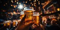 Dia Internacional da Cerveja é celebrado nesta sexta-feira, 2 de agosto  Foto: Freepik